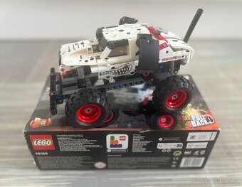 Lego Technic 42150 - Monster Jam Monster Mutt Dallmatin - 7