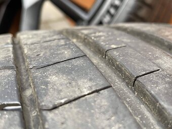 GEMINI SCHWARZ skoda Octavia RS 3 5x112 7,5x18 ET 51 - 7