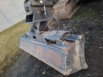 Prodám Jcb js 130 lcT4 - 7