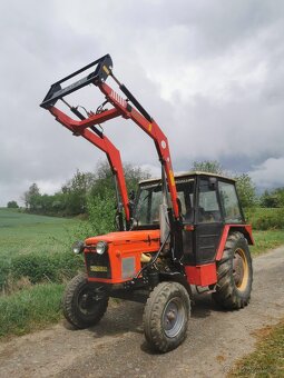 MONTÁŽ ČELNÍHO NAKLADAČE NA TRAKTORY ZETOR-. - 7