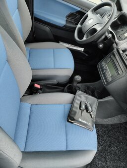 Škoda fabia 1.2 HTP 2008 - 7