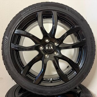 KIA CEED / NIRO 5x114,3 R18 ET49,5+ZIMNÍ 225/40R18 8/7mm - 7