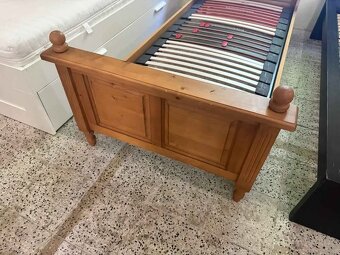 Pěkné použité jednolůžko Masiv 90x200 cm Komplet včetně matr - 7
