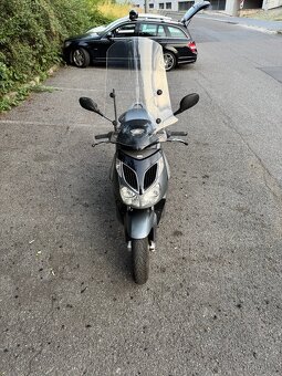 Skútr Aprilia Sportcity 200 - 7