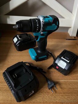 Aku příklepová vrtačka se šroubov.,2x AKU baterie, nabíječka - 7
