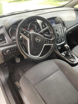 Opel Astra J SportsTourer - 7