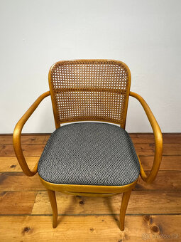 Krásná křesílka TON, J. Hoffmann, čalounění -- 2ks - 7