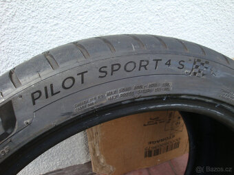 Letní pneu 275/35/19 285/30/20 MICHELIN PILOT SPORT 4S 7mm - 7