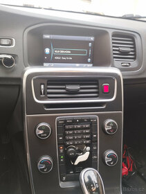 Prodám Volvo S60 - T5 2.5 - 187 kw - 2014 - 7