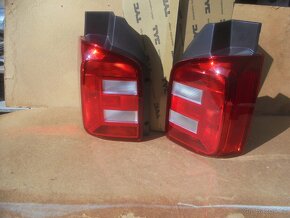 VW T5 , T6 - zadní světla ,KŘÍDLOVÉ dveře - 7