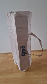 Cestovní skládací postýlka v super stavu - 7