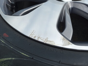 5x114,3 Hyundai Santa Fe 7Jx18 ET41 č. 52910-2B485 alu disky - 7
