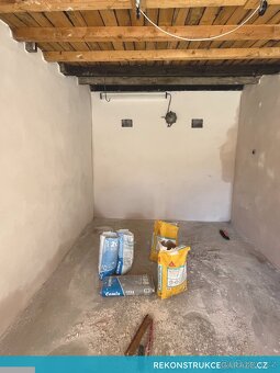 Oprava garáže i v zimním období - 7