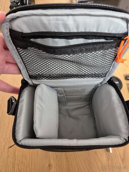 TOP set Olympus OM-D E-M10 Mark II (2x baterie, brašna Lowep - 7