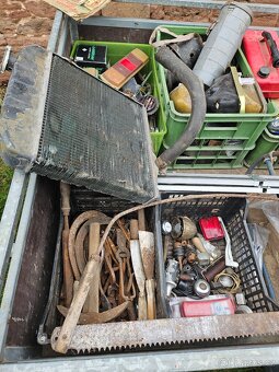 Konvolut dílů auto moto - 7