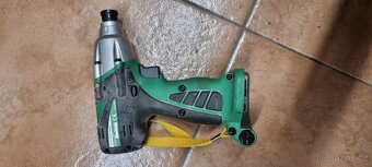 Razove utahovaky Hitachi - 7