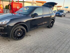 Porsche Cayenne 3.0D - 7