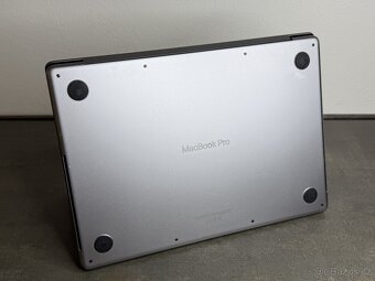 MacBook Pro 14'' 2021 / M1 Pro / 16GB / 512GB SSD / Space - 7