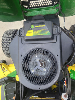 Zahradní traktor sekačka John deere x500 - 7