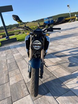 Honda cb125r - 7