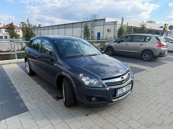 OPEL ASTRA H 1,6 16V 85kW rok 2011 - 1.majitel - 31000km - 7