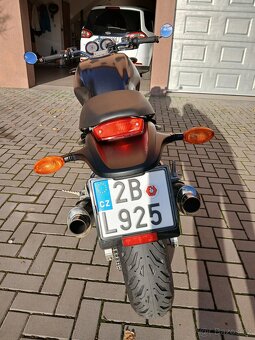 Ducati Monster 600 Dark (r. v. 2001) - 7