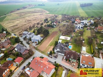 Moravany, pozemky pro bydlení, 1.711 m2, sítě - pozemek - 7