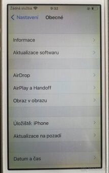 iPhone SE (2016) 32 GB - 7