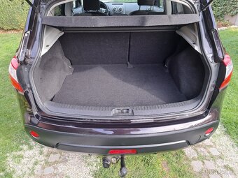 Nissan qashqai 2.0i 104kw 4x4 - 7
