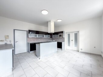 Prodej bytu 4+kk, 95 m², se zahradou 101m² a terasou, histor - 7
