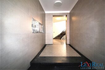 byt 2+kk, 38 m2, Pod Čertovou skalou, Praha Libeň - 7