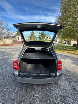 Škoda Octavia 2 1.6 FSI - 7