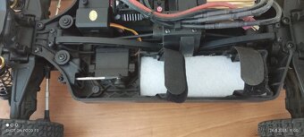 RC truggy 4x4 velikost 1:8 + nová baterie 14,8v 5400mAh.. - 7