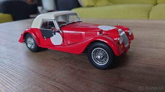 Modely AutoArt a Kyosho 1:18 - 7