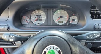 Škoda Felicia 1.3 50 kW, 71 tis. km, podvozek bez koroze - 7