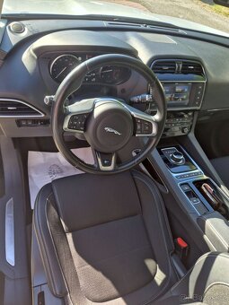 Jaguar F-pace, R-sport, 4x4, 132 kW, PANO - 7