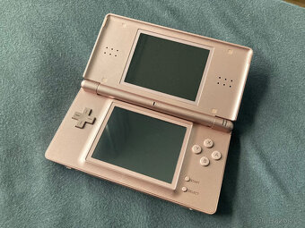 Nintendo DS Lite Metallic Rose - 7