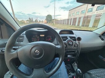 Renault Megane 1.9 DCi 96kW - 7