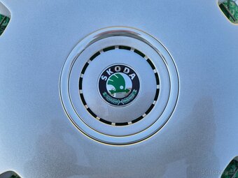16" kryty kol (poklice) Škoda Octavia  sada 4kusů CDB600001 - 7