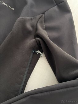 Dámská turistická softshellová bunda Quechua vel M - 7