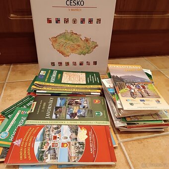 Různé turistické mapy - 7