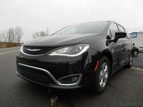 Chrysler Pacifica 3,6 Hybrid PLUG-IN RU 2018 - 7