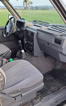 NISSAN PATROL Y60GR - 7