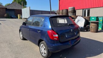 327. Škoda Fabia 2 1.2 CFHA/LNR 9462 Na náhradní díly - 7