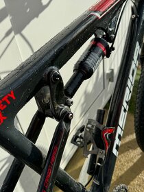 Merida ninety six 3500 carbon rám 21", kola 26", Shimano XT - 7