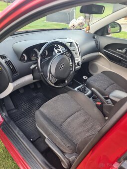 Kia Ceed 1.4 80kW, benzín, klima, manual - 7