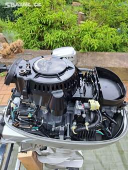 Motorový člun Honda 320 cm, 15 HP - 7