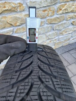 BMW i3 zimní sada 19 Styling 427 Bridgestone 155 70 - 7