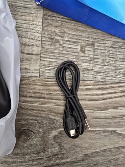 Prodám bezdrátový ovladač plně funkční na ps3 s nabíjecí kab - 7