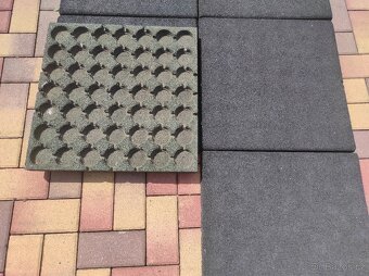 Prodám gumové ochrané desky na dětské hřiště - 7